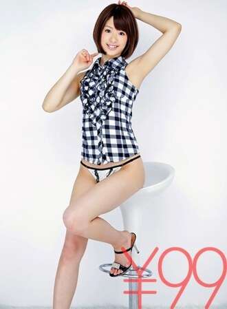 DV-1548 Bagi mereka yang suka blowjob, silakan menikmati blowjob POV. Mii Nana akan menghisapmu saat berbicara denganmu. Oh ya, ada juga close-up vagina dan anusnya. Ini adalah video yang bagus di mana Anda dapat menikmati permainan vagina dan blowjob dari sudut pandang POV