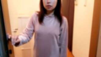 FC2-PPV-4605992【個人】家の前の廊下で家に連れ込まれ、人間のトイレとして何度も中出しされ夫に売られた妻