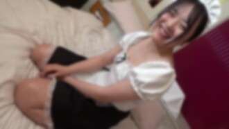 FC2-PPV-4617120 Tôi đã cố gắng phục vụ người xuất tinh sớm 18 tuổi với một nụ cười lấp lánh! Chiếc giường đang trên bờ vực sụp đổ do tiếng phun nước liên tục! Tôi đã ngâm tẩm âm đạo của cô ấy bằng ba loại kem liên tiếp! Phần thưởng: Tôi đã vắt ra một