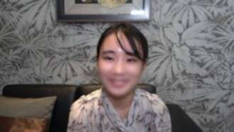 FC2-PPV-4658889 [第一次拍摄] 一个平淡无奇的上班族隐藏的性欲。她用纤细的身体吞噬鸡巴，并要求中出。