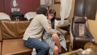 FC2-PPV-4661735 [超值套装] 在书店工作的真实女孩 ** 大学生和体内射精性爱直到天亮 IMEDAMAFC2