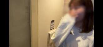 FC2-PPV-4664861 汇编！一个性情沮丧的受虐狂空姐的4P群组****！？第三部电影