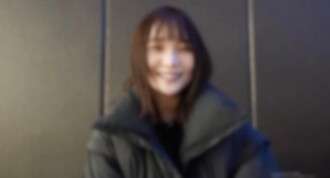 FC2-PPV-4664973 3 天！半价！！[首次拍摄] [露脸] 笑容满面！一个外表干净的酷美业余爱好者。灵敏度好，罕见的粉色美乳。插入大鸡巴把她变成了少女。