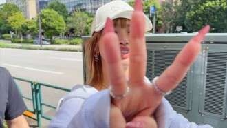 FC2-PPV-4673592 秋田的大胸辣妹以7万日元的价格出现并发生性关系。日本的 ZUBOZUBO OK！