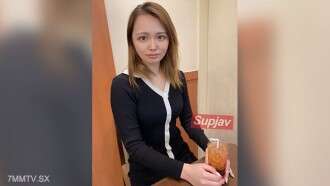 FC2-PPV-4675966 漂亮的 170 厘米大腿和漂亮的款式 ♡ 豪华休息室女孩 Sakura Hana-chan。傲慢，傲慢自大，自产阴毛的感觉，在性行为中，一般，非常精液 ♡♡，直接去射精通信 ♡