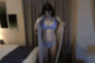 FC2-PPV-4680804 * 仅在 5 月 13 日之前首次享受 85% 的折扣* [未经审查] [露脸] 为一个素雅、身材高大、娃娃脸庞的巨乳女孩连续中出！!播种原始的性爱