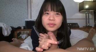 FC2-PPV-4692217 漂亮、纯手工制作的衣服、与女人的深情恋情、阴部内有种巨大的油腻爱情！