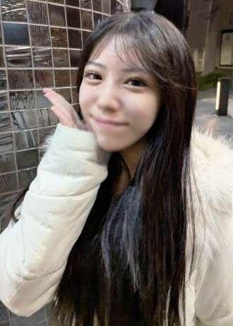 FC2-PPV-4694073 直到 17 日获得 990 点积分！！*20 岁/147 厘米/38 公斤的苗条身材 “Hina-chan” 回来了！“我还会来！！♡ “我和一位29岁的贸易公司员工在炎热的天气里热情地追求彼此的精致身体