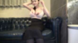 FC2-PPV-4714868 [FC2发行/个人拍摄]传奇的Heisei Gravure Idol的“ I-Cup”的Heisei Gravure Idol使她首次亮相Dengeki FC2。 - - 有限数量的原始奶油饼的首次镜头，其推力使她的乳房巨大摇摆和波浪形[主膜/否脸部] [4K/60p超高质量奖金]