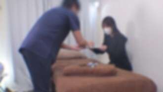 FC2-PPV-4729338 7/27まで半額！【無料/ナマハメ】30代後半のとても細身で美しい女性が、バレエ教室からの帰りにお店にやって来ました。しなやかな体型で、魅惑的な女性です！