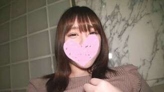 FC2-PPV-4770256 [未经审查] 18 岁！在沉迷于老人的鸡巴的同时，粗暴的插入和体内射精受精！！