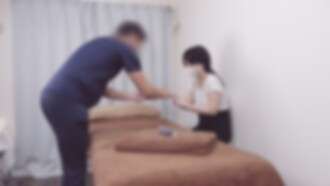 FC2-PPV-4776714 10월 19일까지 반값![무료/나마하메] 20대 중반의 짧은 머리를 가진 귀여운 여성이 가게에 왔습니다.그녀의 믿을 수 없을 정도로 자연스러운 머리에 정말 기뻤어요!