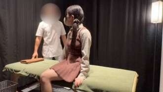 FC2-PPV-4790712 A chiropractor crosses the line and says "Stop..." as he penetrates the patient from behind without permission. A big-breasted nursery teacher is oiled and given multiple orgasms.