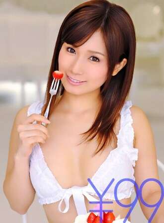 DV-1409 [Sokunuki] Sexo sorpresa con Kojima Minami. Un actor masculino desnudo aparece frente a ella mientras come en una izakaya. Se encuentran e inmediatamente comienzan a tener relaciones sexuales. Él usa sillas y mesas para follarla mientras ella aún está completamente vestida. Kojima Mi