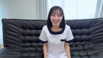 FC2-PPV-4713295 [完全未切割/连续6张真实的镜头]牙齿卫生师Yaya不断吞下她在自己的服装中积累了5天以上的精液