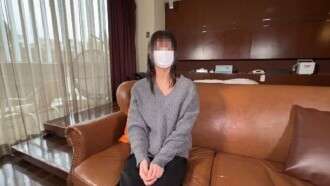 FC2-PPV-4737072 [来自东北的无辜业余女大学生] Rina-chan（19岁）很紧张但第一次拍摄时就来了 [内含奖励]