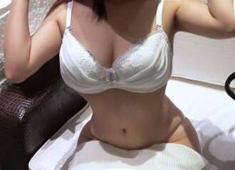 FC2-PPV-4771225 [¡Tetas de copa H!] ¡Una opción oculta para una ex masajista ídolo con enormes pechos! Un ciclo completo de estimulación intensa que hará que su cuerpo corto y delgado pida que le pidan un creampie, diciendo: «¡Semen, semen dentro de mí!»