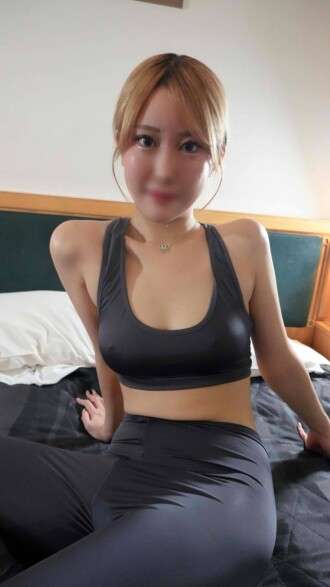 FC2-PPV-4775434 She's a super beautiful girl with a national treasure-level facial IQ and a perfect figure with fair F-cup breasts. She's so horny! She's taken turns being penetrated by Panda-kun and a black guy's huge cock, and gets c